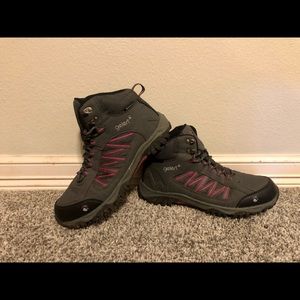 Women’s Hiking Boots